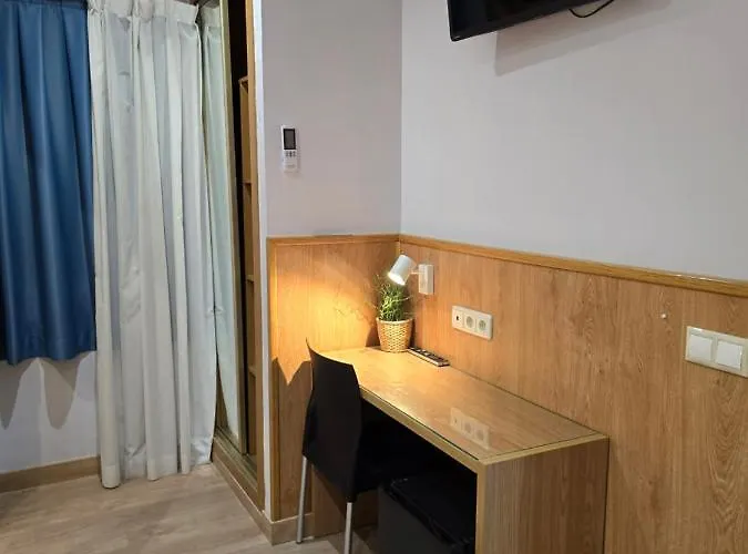 Rambla Hotel 2*