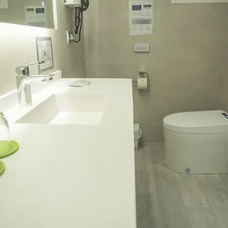 Rambla Contactless Hotel 2*