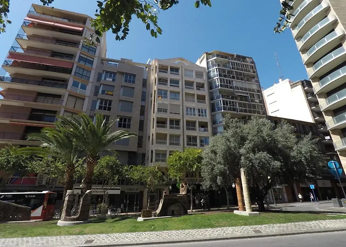 Rambla Hotel 2*